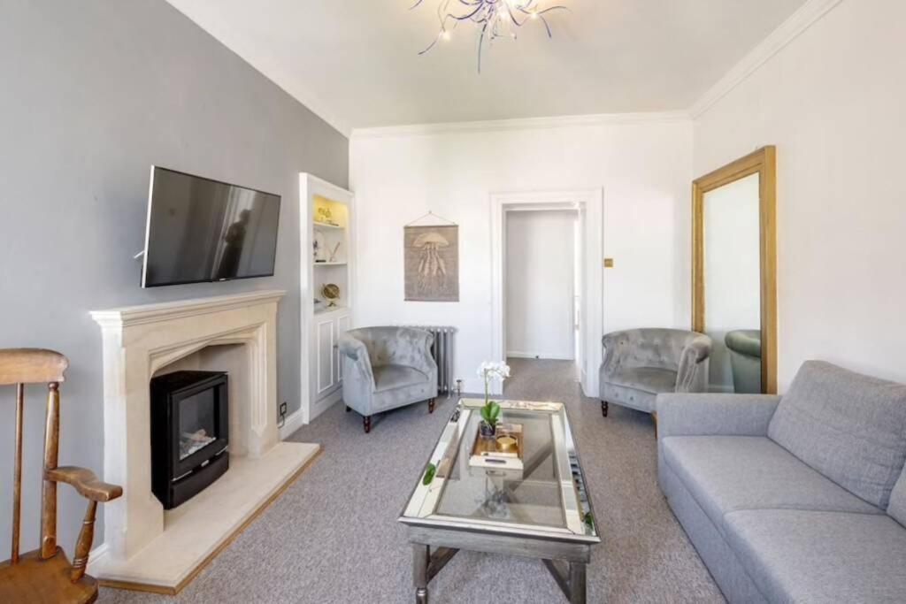 Georgian Apartment Located In The Center Of Bath. Εξωτερικό φωτογραφία
